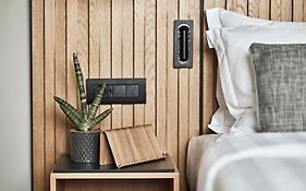 Cama Luxury Suites